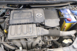 Mazda 2 full