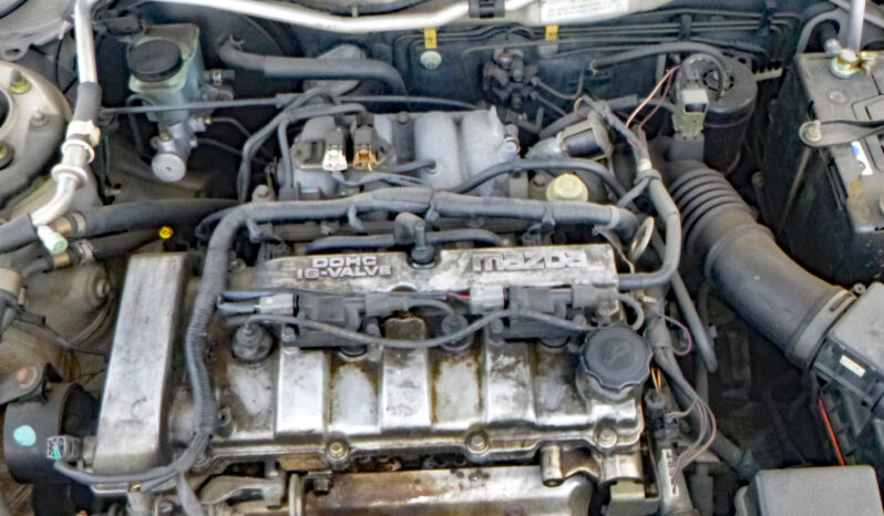 Mazda 323 full