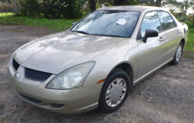 Mitsubishi Magna