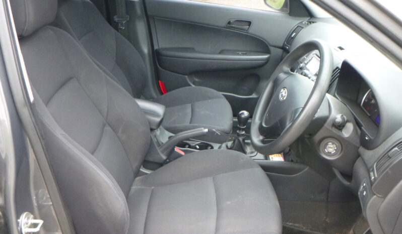 Hyundai i30 full