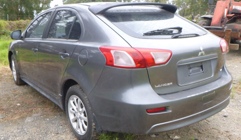 Mitsubishi Lancer full